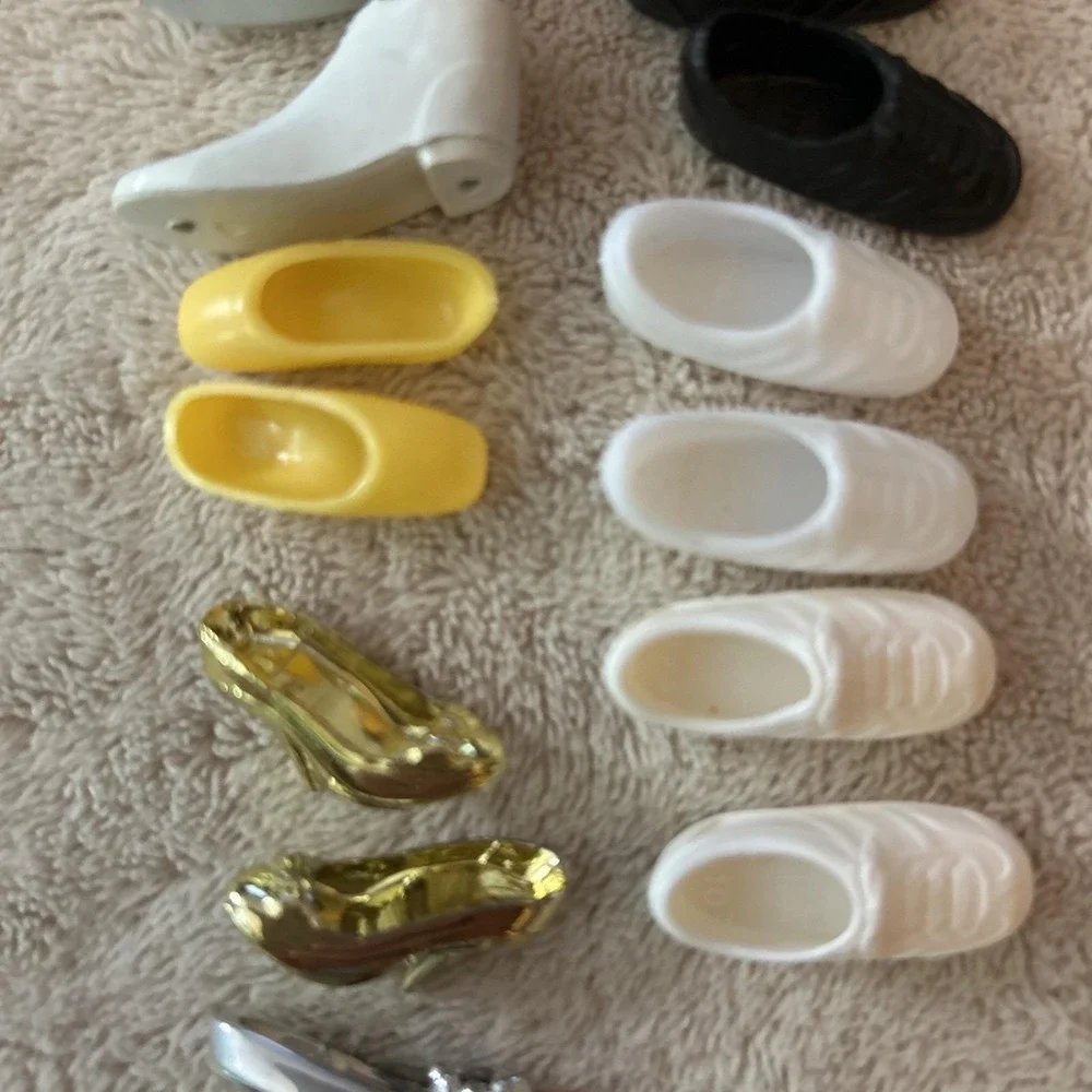 Lot Of 9 Pairs Of Vintage Mattel‎ Barbie Shoes Lot 3